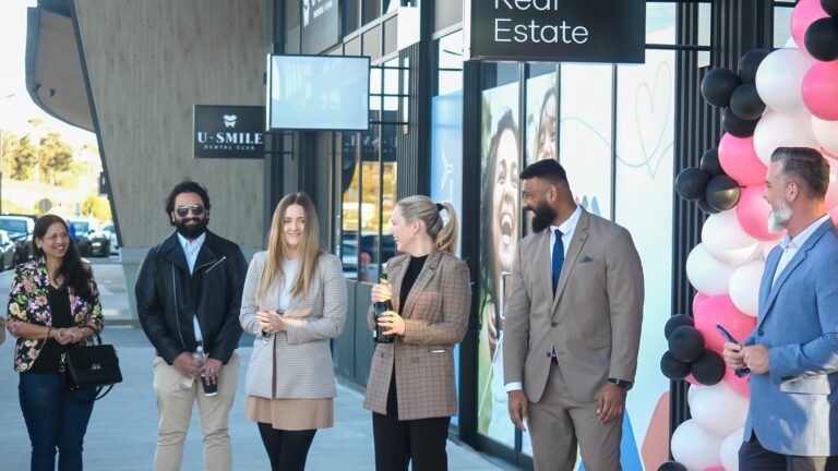 Urban-real-estate-agent-box-hill-the-gables-oakville-main-img2