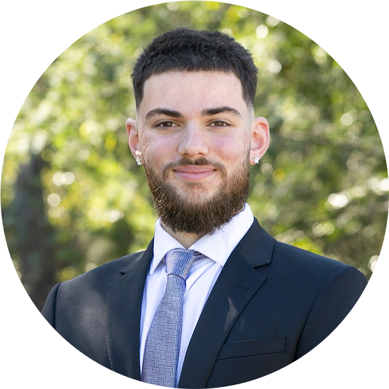 Urban-real-estate-agent-Tullimbar-Calderwood-Albion-Park-Vincent-Vespoli-circle-web