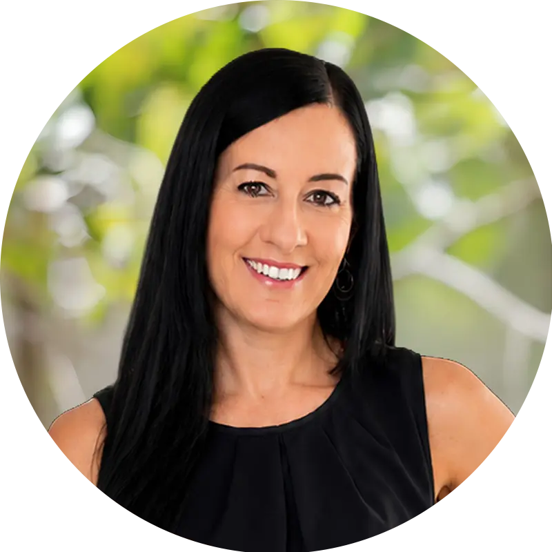 Urban-real-estate-agent-Bronlyn-Davis
