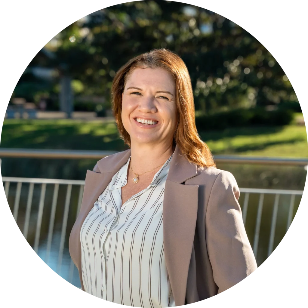 Urban-real-estate-agent-Tullimbar-Calderwood-Albion-Park-Heidi Burnie