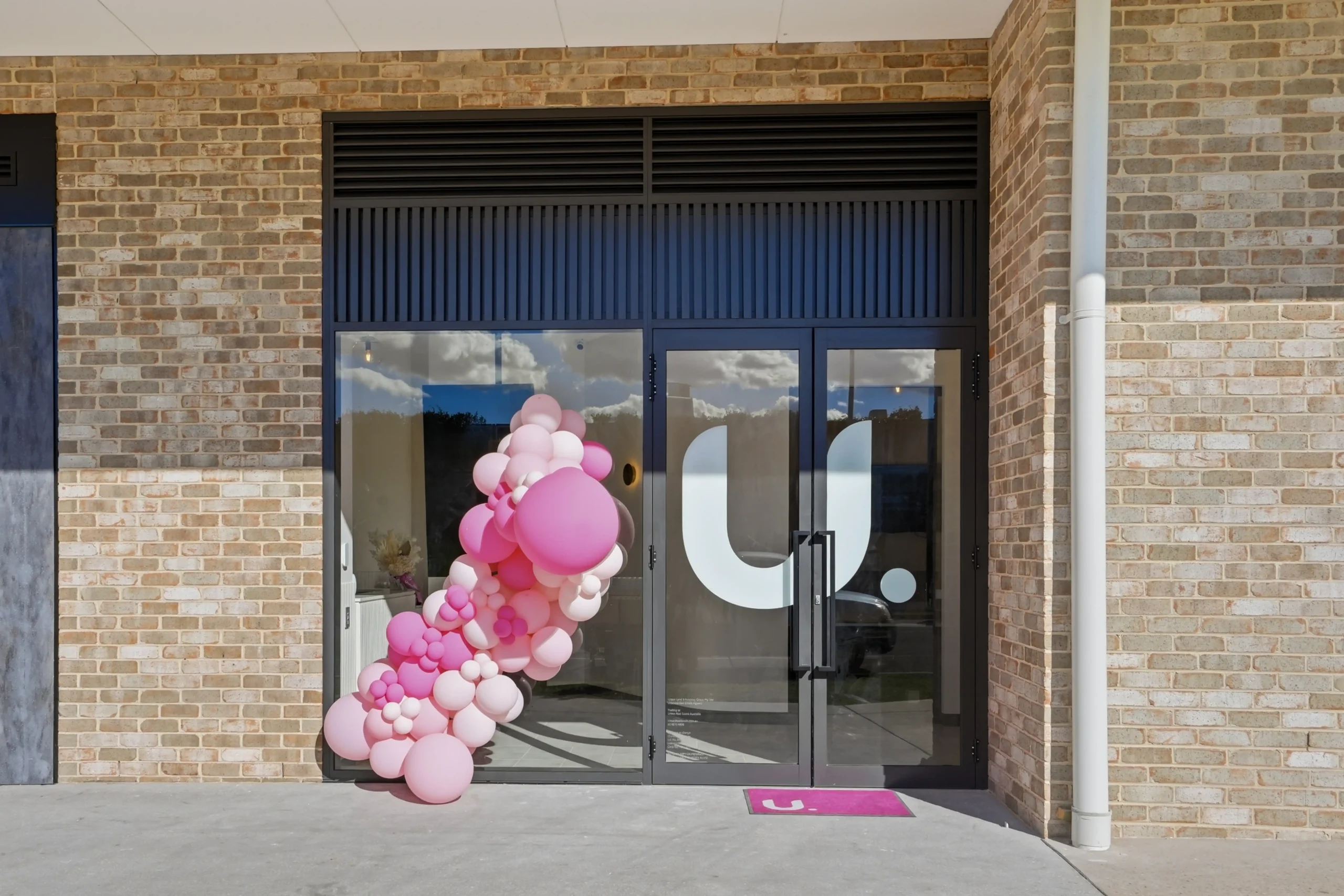 Urban-real-estate-agent-Tullimbar-Calderwood-Albion-Park-main